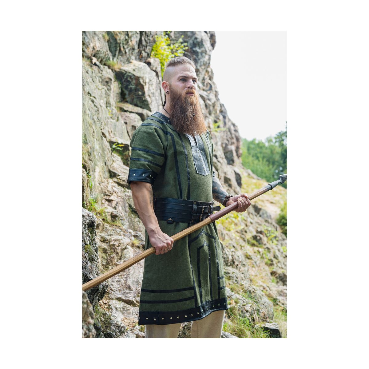 Viking kortärmad tunika med applikationer i äkta läder - Grön XL